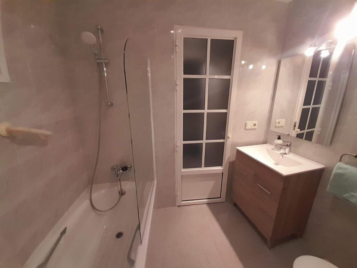 Apartment With Pool Near The Beach 马尔韦利亚 外观 照片