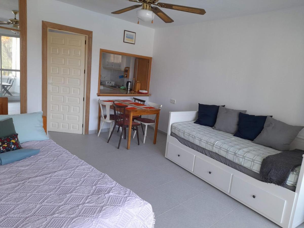 Apartment With Pool Near The Beach 马尔韦利亚 外观 照片