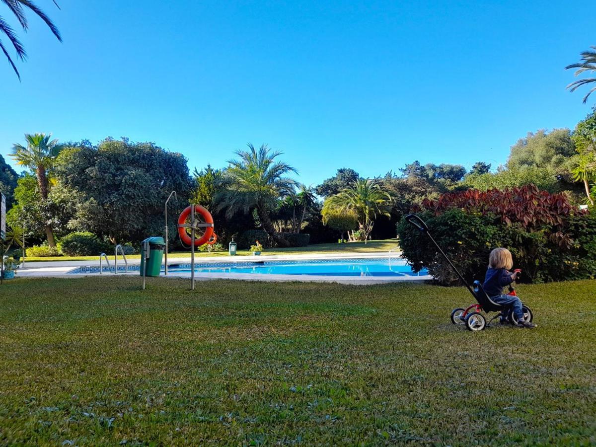 Apartment With Pool Near The Beach 马尔韦利亚 外观 照片